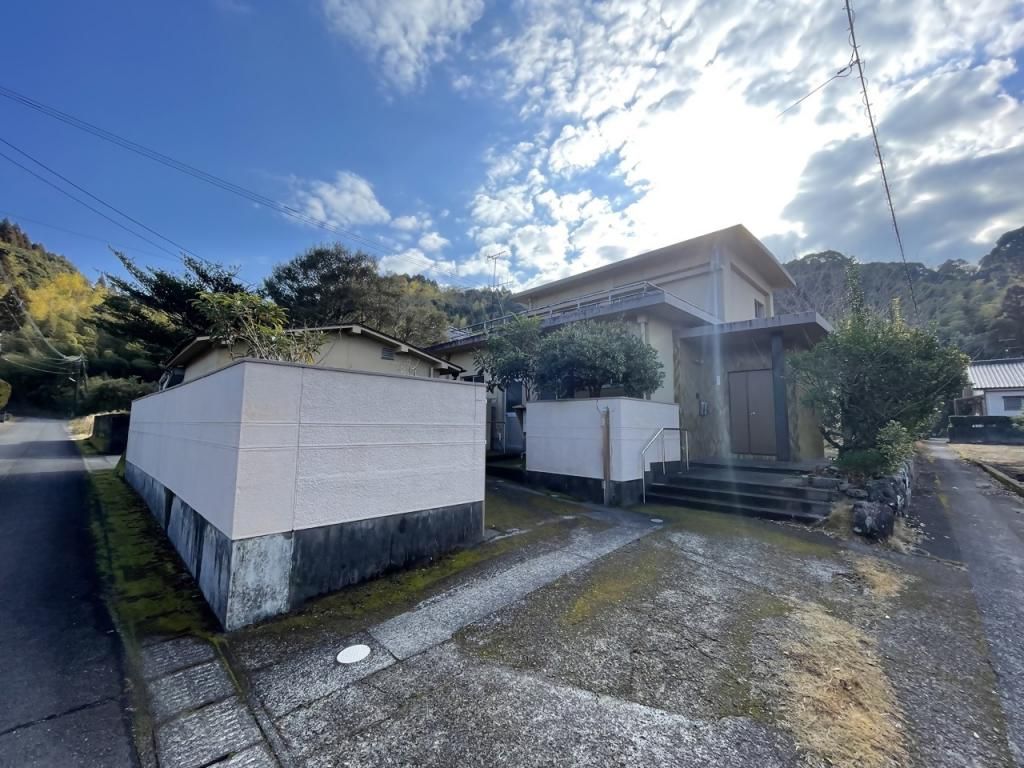 Spacious 3LDK House in Chiran, Minamikyushu - Thumbnail 2