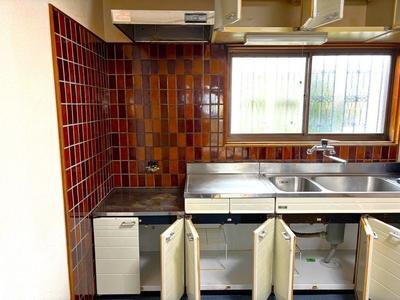 4LDK House in Naruto City with Coastal Breeze — Image 3, Naruto, Tokushima