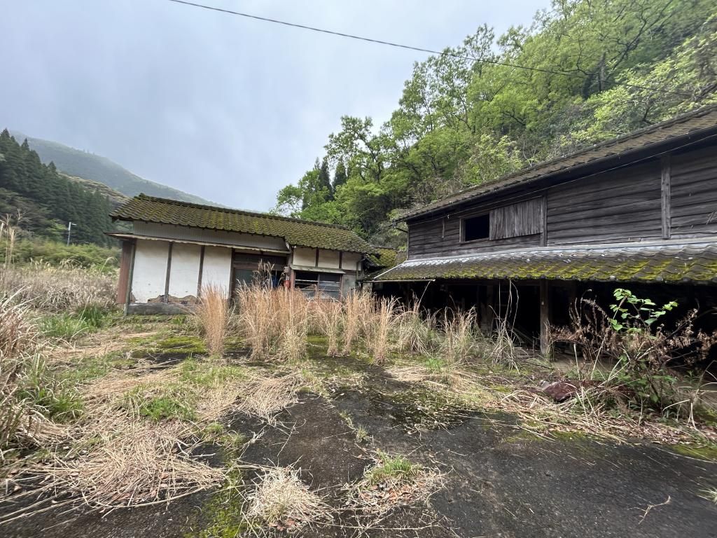 Historic Kominka with Mountain Views in Kadogawa, Miyazaki - Thumbnail 4