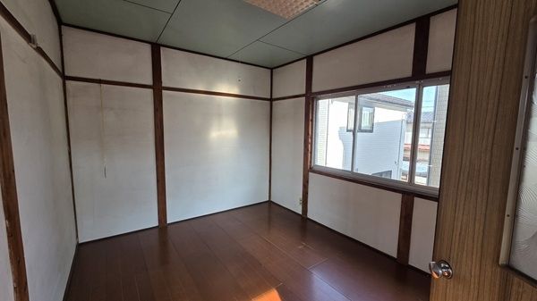 Compact Akiya House for Sale Near Higashi-Sanjo Station, Sanjo - Thumbnail 3