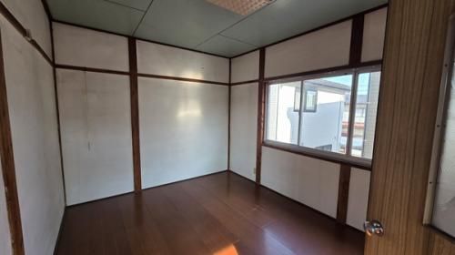 Compact Akiya House for Sale Near Higashi-Sanjo Station, Sanjo - Thumbnail 2