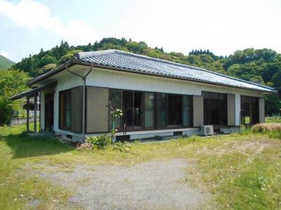 Spacious 3DK House with Large Plot in Ebino City — Image 1, Ebino, Miyazaki