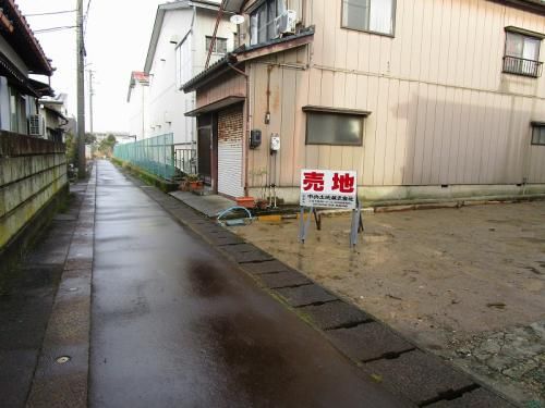 Compact Vacant Residential Land for Sale in Sanjo City, Niigata - Thumbnail 2