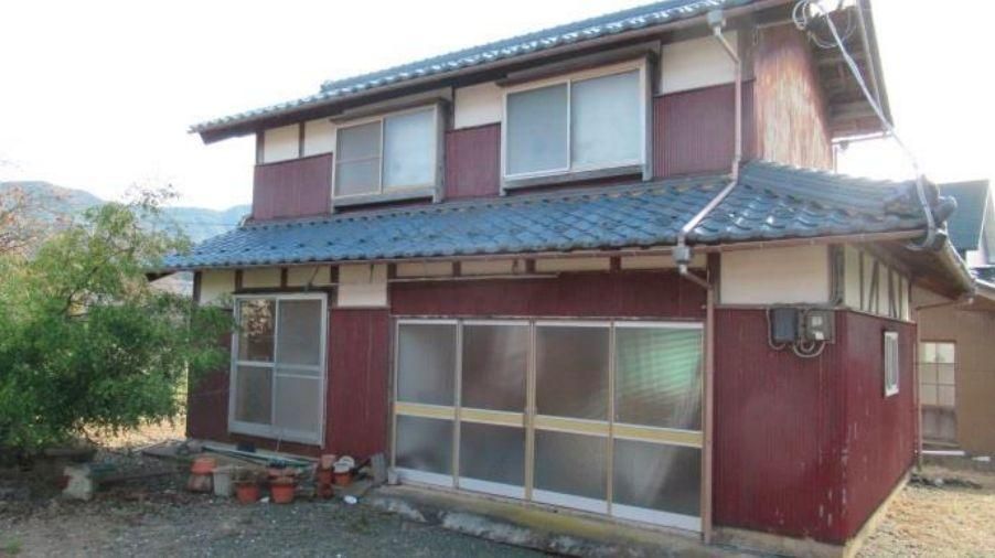 5-Bedroom Traditional House with Guest House for Sale in Mihama, Fukui - Thumbnail 2
