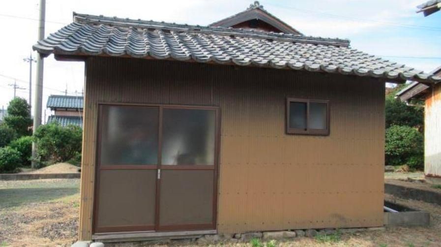 5-Bedroom Traditional House with Guest House for Sale in Mihama, Fukui - Thumbnail 3
