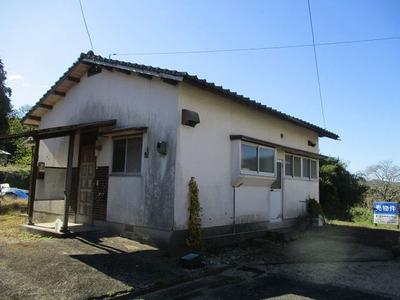 Traditional 2DK House in Taku City with Large Land Plot — Image 1, Taku, Saga