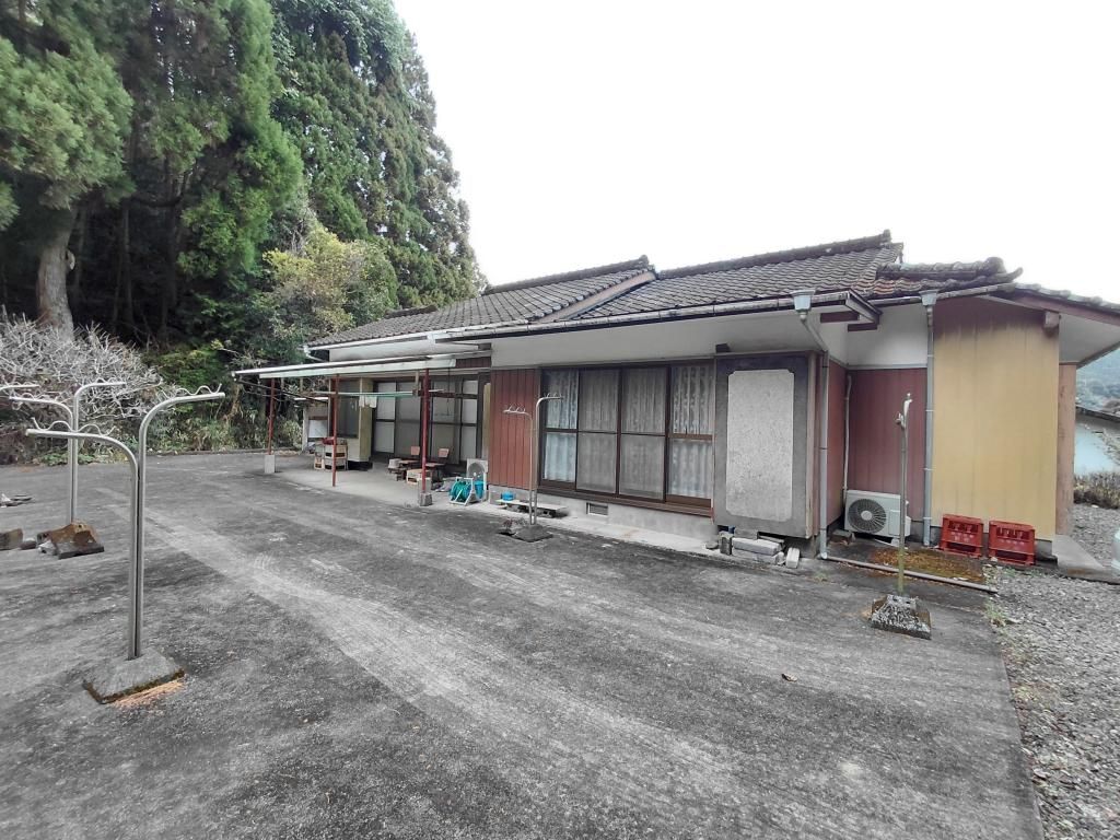4DK Akiya House for Sale in Hyuga, Miyazaki - 300万円 - Thumbnail 2