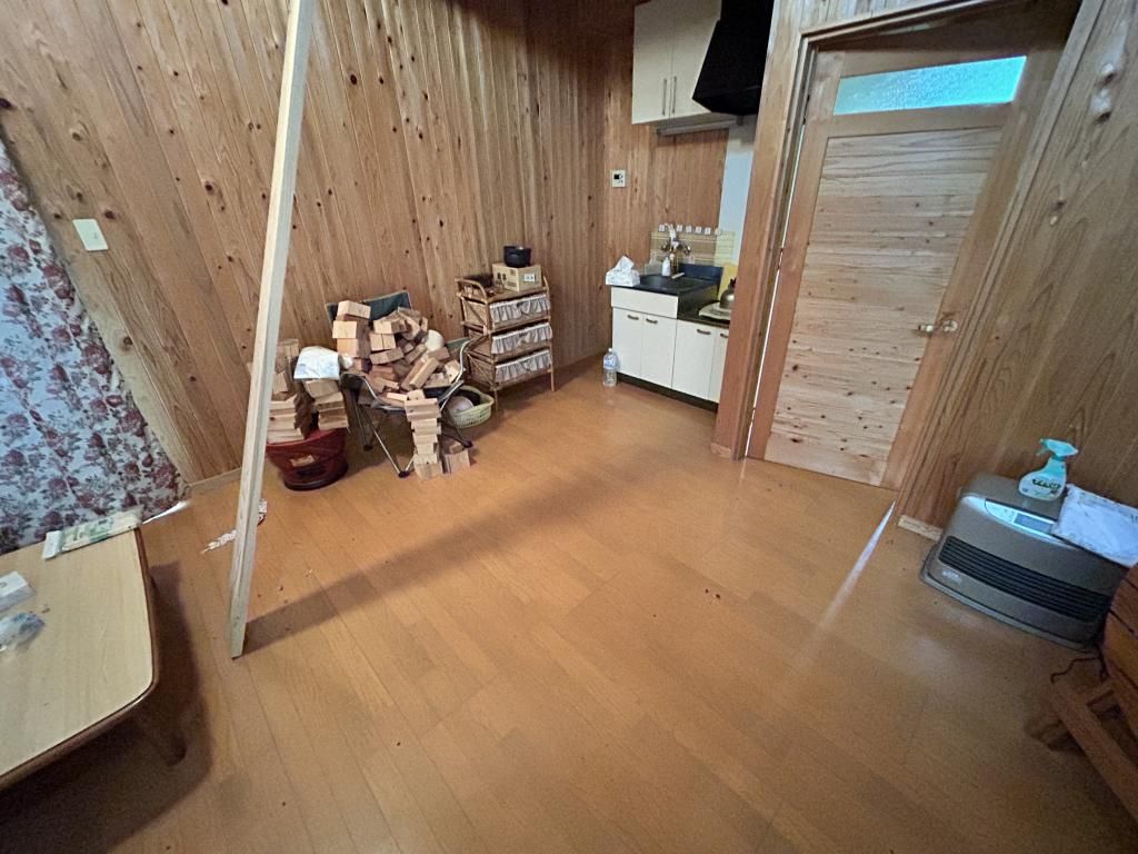 Vacant 2LDK House on 482 sqm Land in Kokonoe, Oita - Thumbnail 3