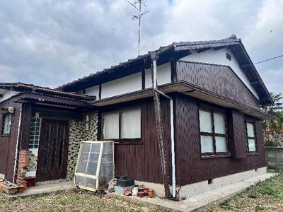 Quiet 4DK Single-Story Home in Saijo — Image 1, Saijo, Ehime