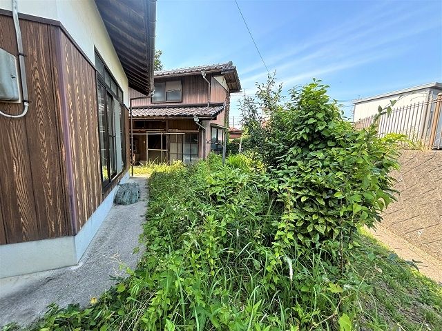 5DK Wooden House with Garden Near Sekigane Onsen, Kurayoshi - Thumbnail 4
