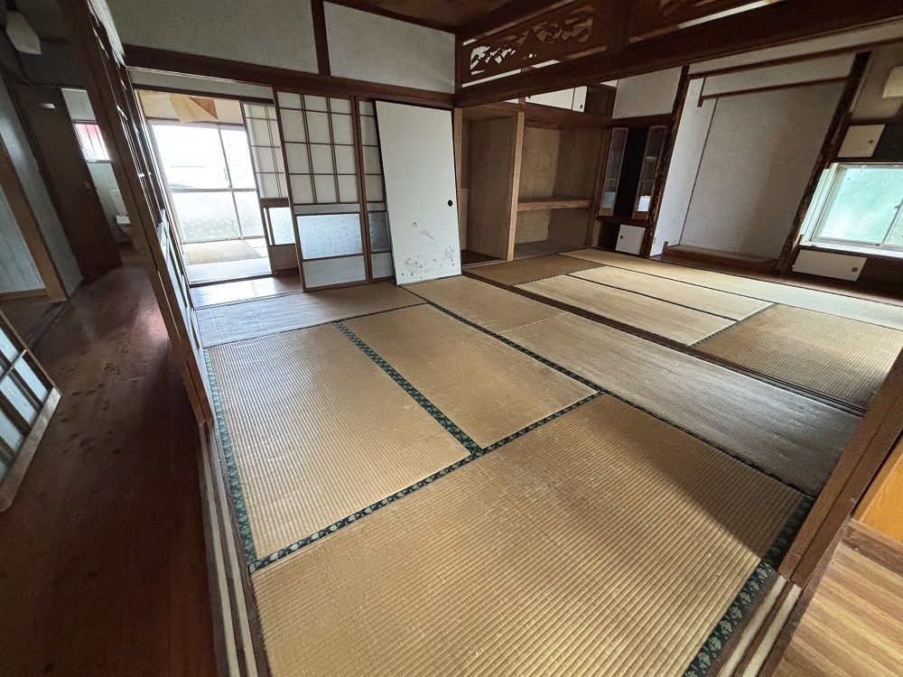 5LDK Single-Story House for Sale in Ibusuki, Kagoshima - Thumbnail 2