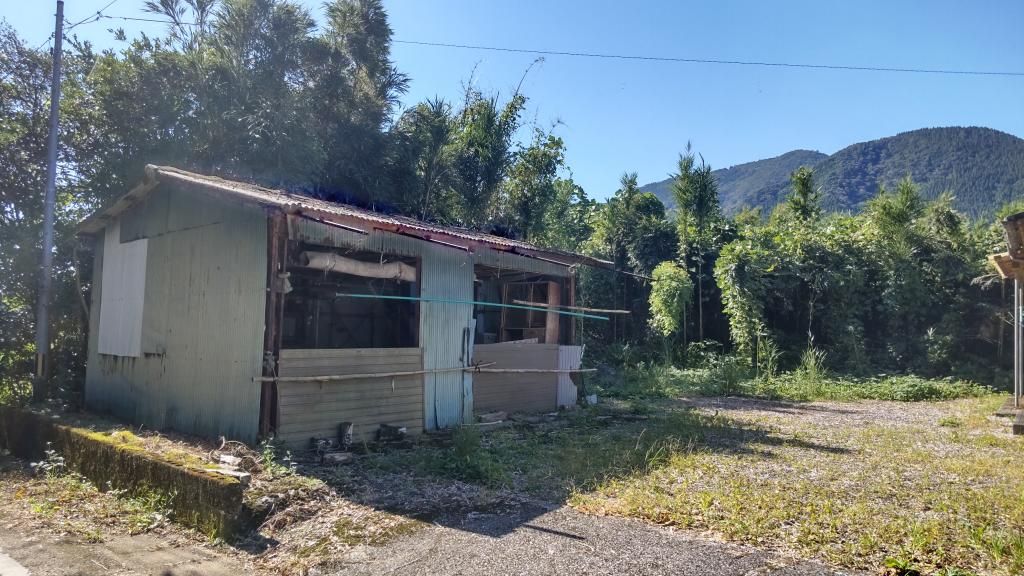 1948 Wooden House for Sale in Rural Kushima, Miyazaki - Image 1