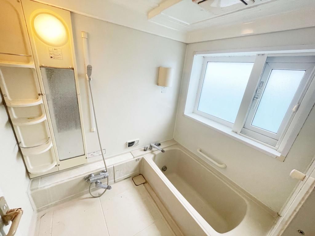 Spacious 7SLDK House with Tateyama Views in Toyama - Thumbnail 3