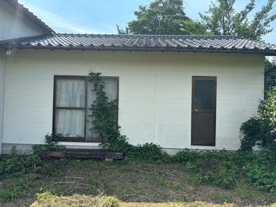 Old Folk House Surrounded by Nature in Yumae Town — Image 2, Yumae, Kumamoto