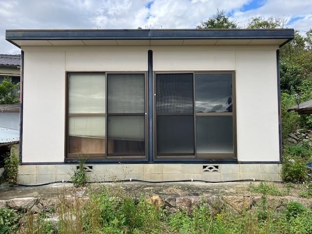 1978 4DK House on 1724 sqm Land in Takehara, Hiroshima - Thumbnail 2