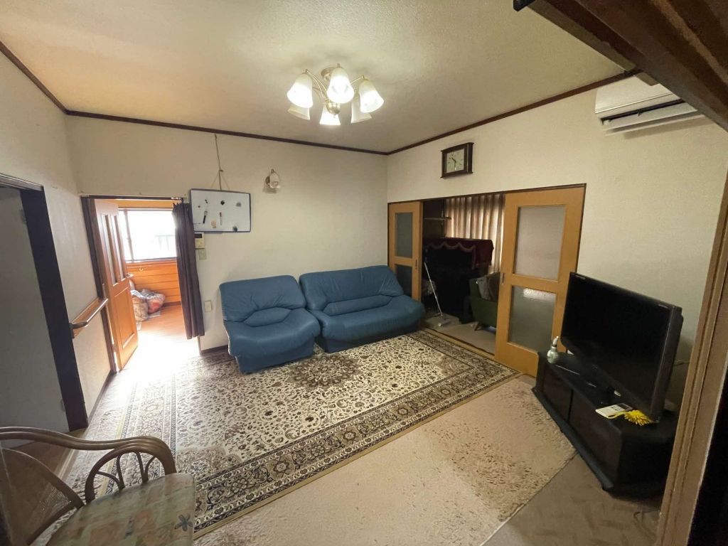 7DK Family House for Sale in Sasazu, Toyama City - Thumbnail 2