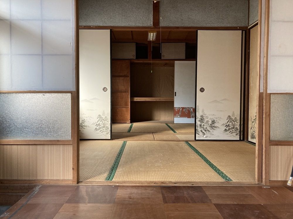 Single-Story Ibusuki Home Near Sea with Land, 1965 Build - Thumbnail 4
