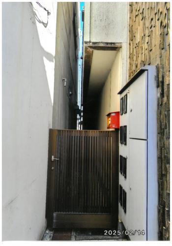 Mixed-Use 3-Story Building Near Kamojima Station, Yoshinogawa City — Image 2, Yoshinogawa, Tokushima