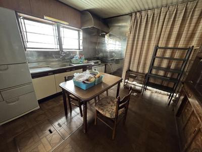 Spacious 10DK House with Dual Kitchens in Tokamachi, Niigata — Image 3, Tokamachi, Niigata