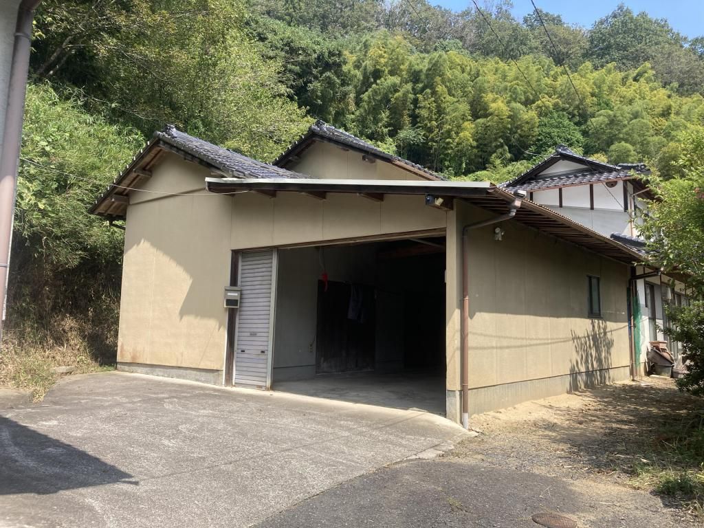 6DK Countryside Home with Detached Unit & Land for Sale in Wake, Okayama - Thumbnail 3