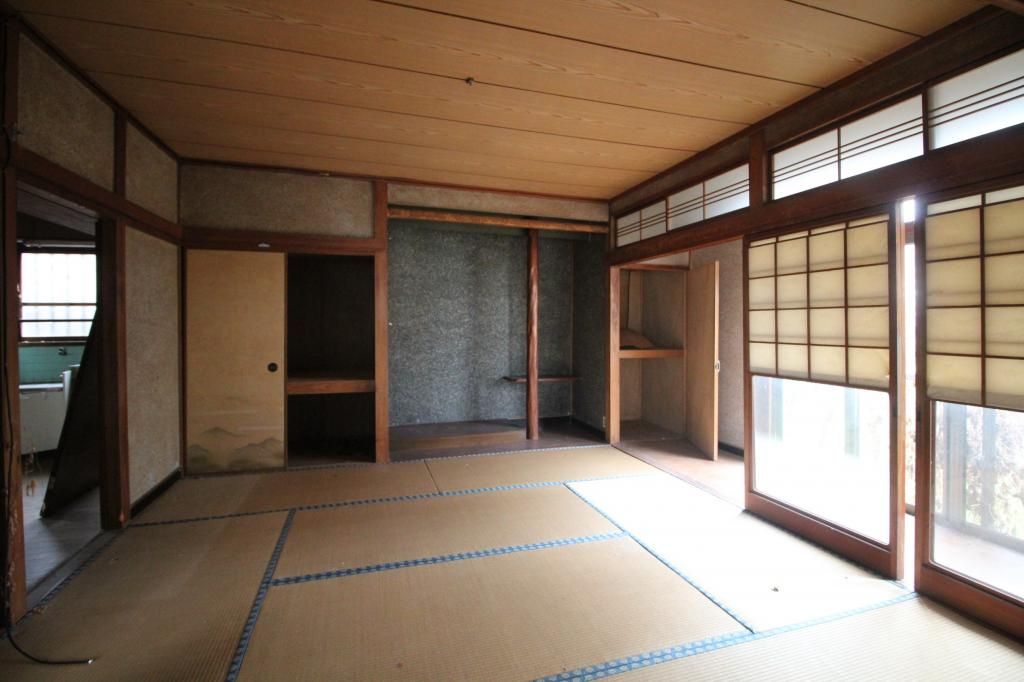 Traditional 4DK House in Uto City with Akiya Bank Subsidy - Thumbnail 2