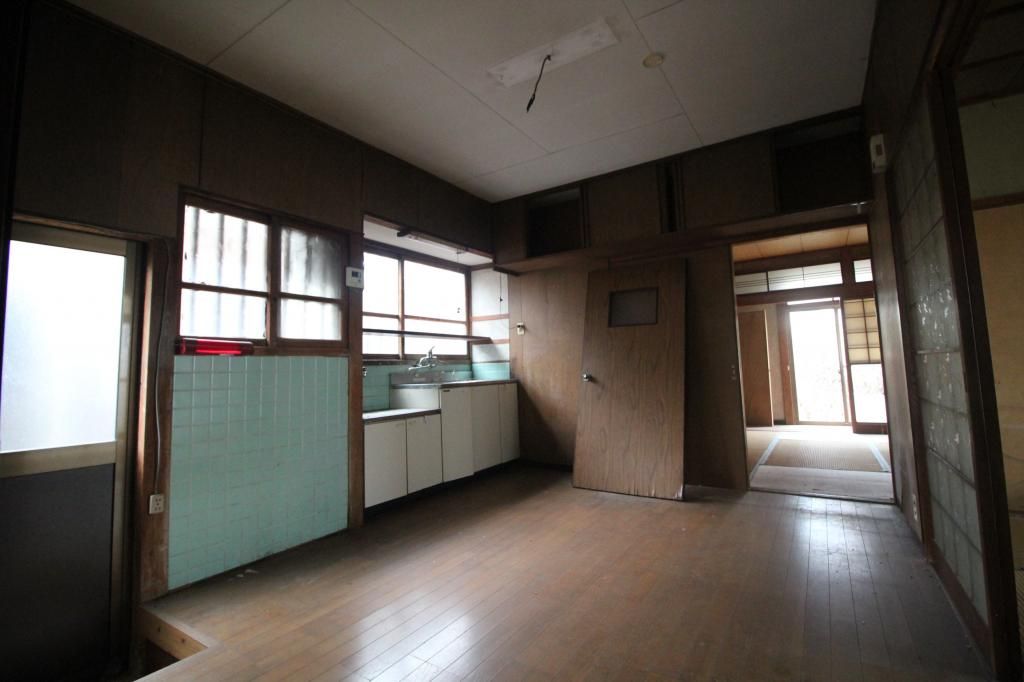 Traditional 4DK House in Uto City with Akiya Bank Subsidy - Thumbnail 3