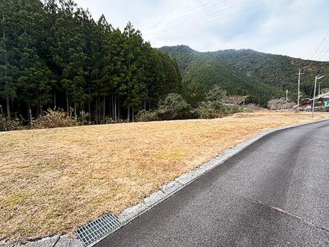 Vacant Riverside Land for Sale in Shimokitayama, Nara - Thumbnail 2