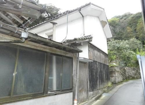 Traditional 10DK House with Luxury Woodwork in Kurayoshi, Tottori - Main Image