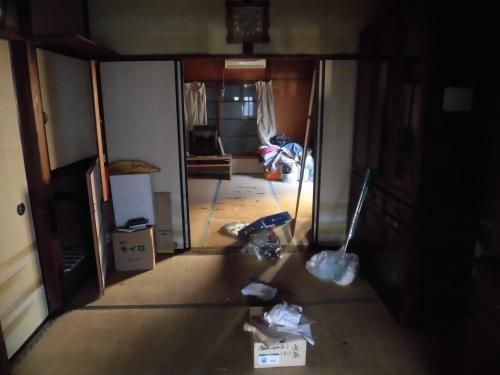 Rebuild Opportunity: 3K House on 100sqm Plot in Sakura City - Thumbnail 4