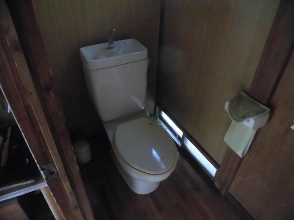 Rebuild Opportunity: 3K House on 100sqm Plot in Sakura City - Thumbnail 3