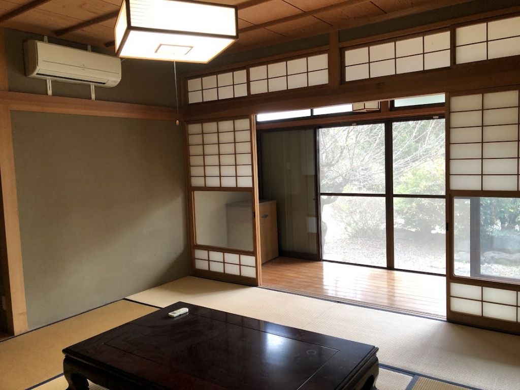 Spacious 3DK House on 796sqm Land in Uki City, Kumamoto - Thumbnail 2