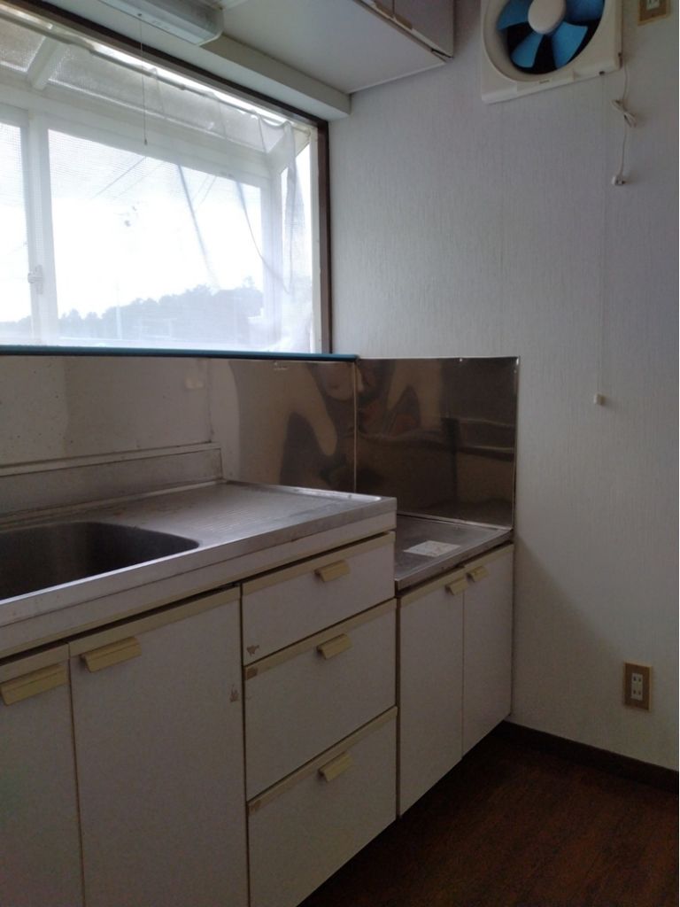 8DK Family Home for Sale on Large Corner Lot in Mogami Town - Thumbnail 3