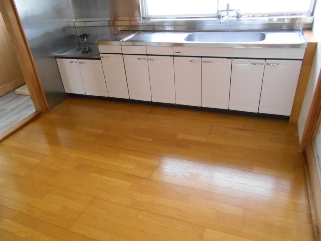 Renovated 5DK Rental House Near Ebino Station, Miyazaki - Thumbnail 3