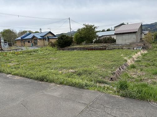 Land for Sale in Ashibetsu, Hokkaido - 196.89 sqm Corner Lot - Thumbnail 2