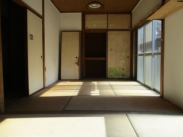 Renovation Project House in Taku City, Saga - 2DK on 229m² Land - Thumbnail 3