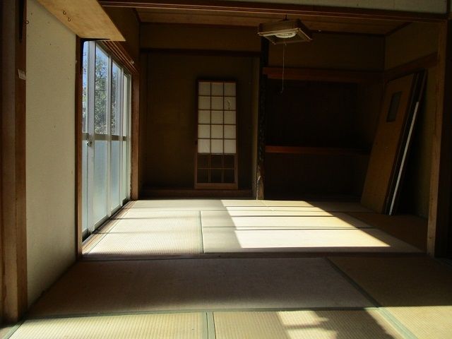 Renovation Project House in Taku City, Saga - 2DK on 229m² Land - Thumbnail 4