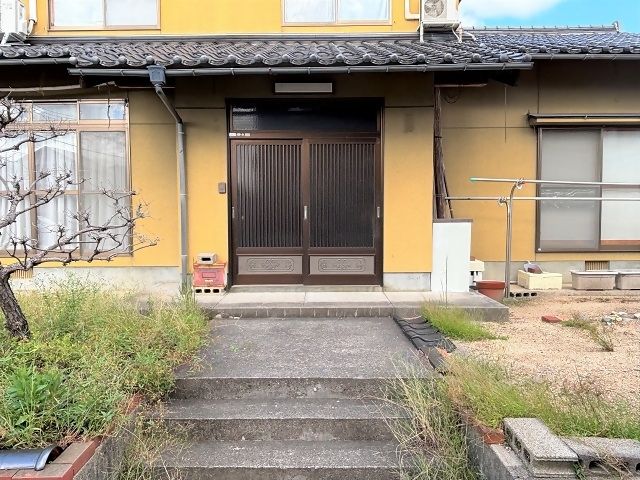 5DK Detached House with Garden for Sale in Kurayoshi, Tottori - Thumbnail 4