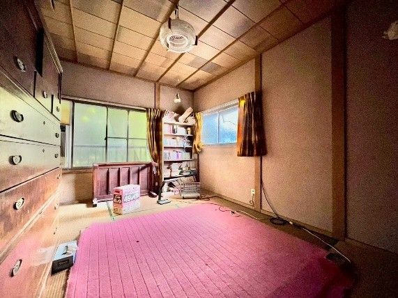 Spacious 5DK House for Sale in Saijo City, Ehime - Thumbnail 4
