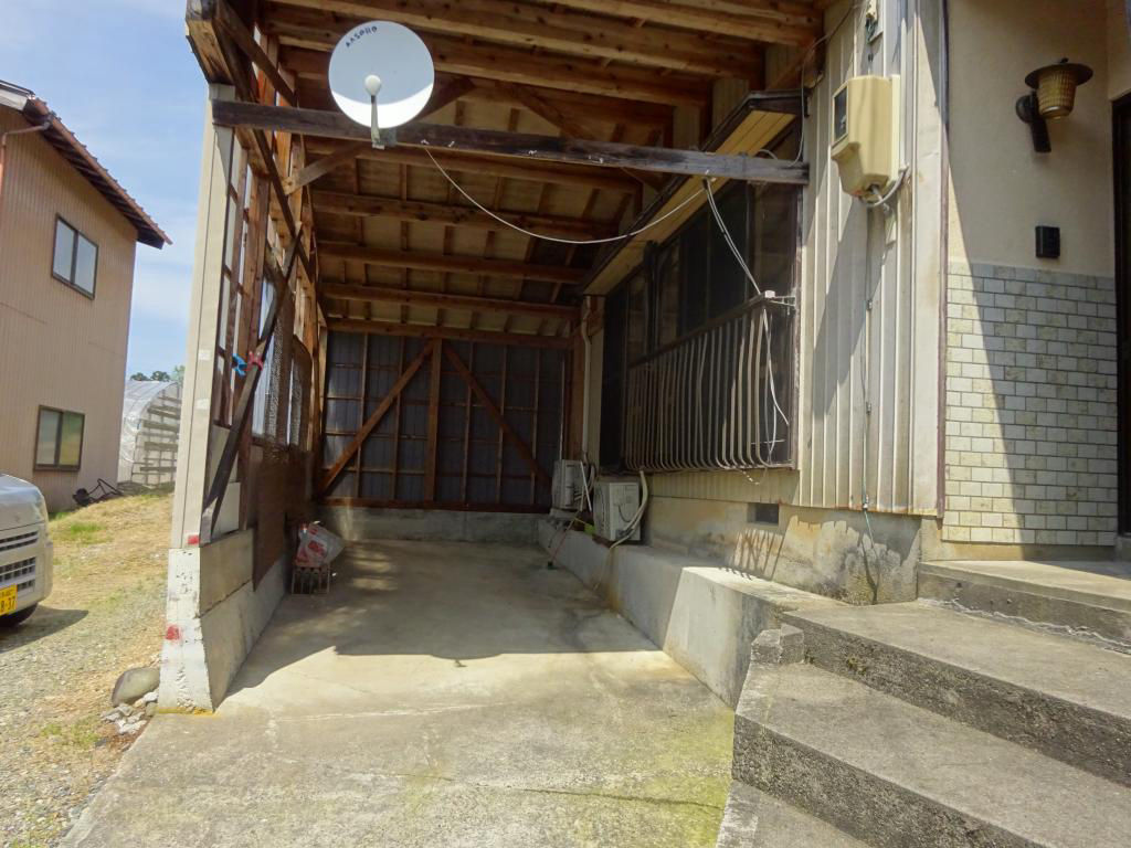 Spacious Tagami Home with Parking | Niigata Prefecture - Thumbnail 2