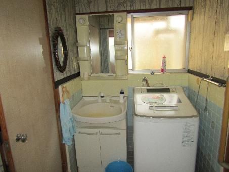 4K Detached House for Sale in Quiet Kitsuki, Oita - Akiya Bank - Thumbnail 2