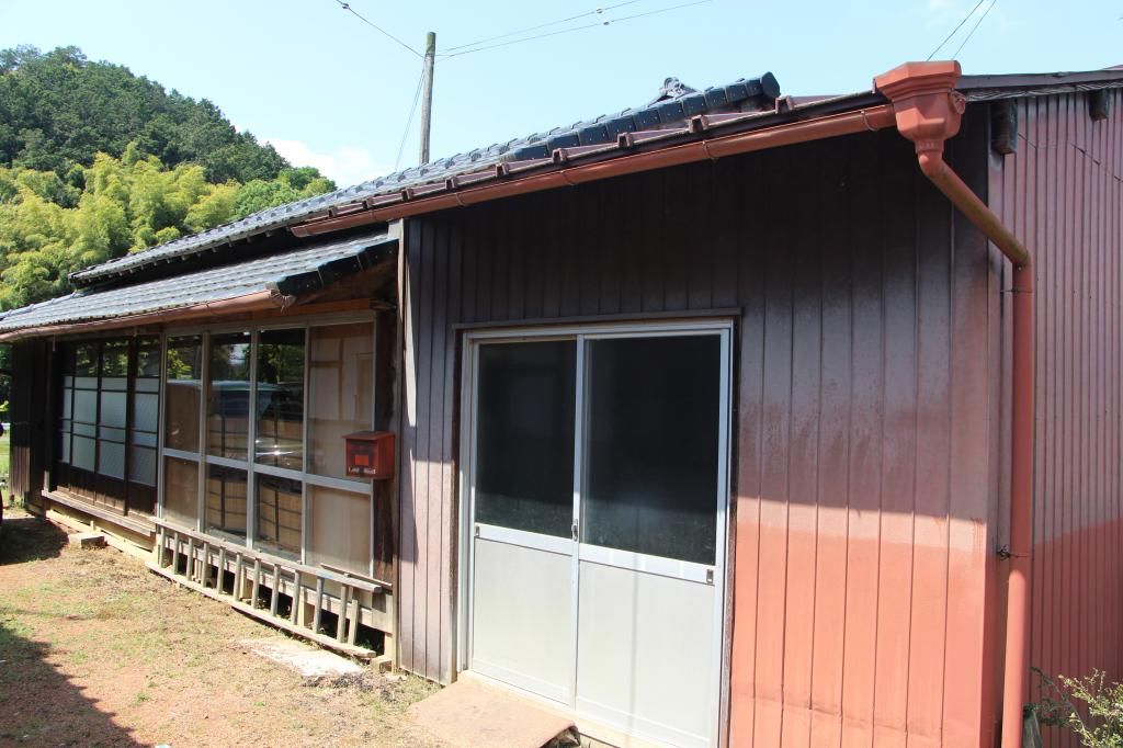 Spacious 5DK House in Tomika, Gifu - 148m² Akiya Bank Property - Thumbnail 2
