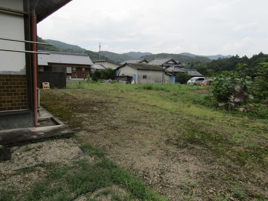 Farmland House for Sale in Kamigori, Hyogo - 6DK with Mountain Views - Thumbnail 2
