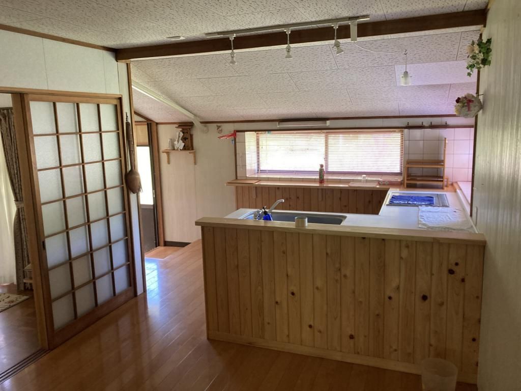 Renovated 8LDK House on Large Lot in Hagi, Yamaguchi - Thumbnail 3