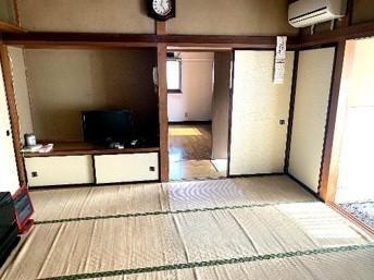 7DK Detached House for Sale in Kofu, Yamanashi with Large Garden — Image 4, Kofu, Yamanashi