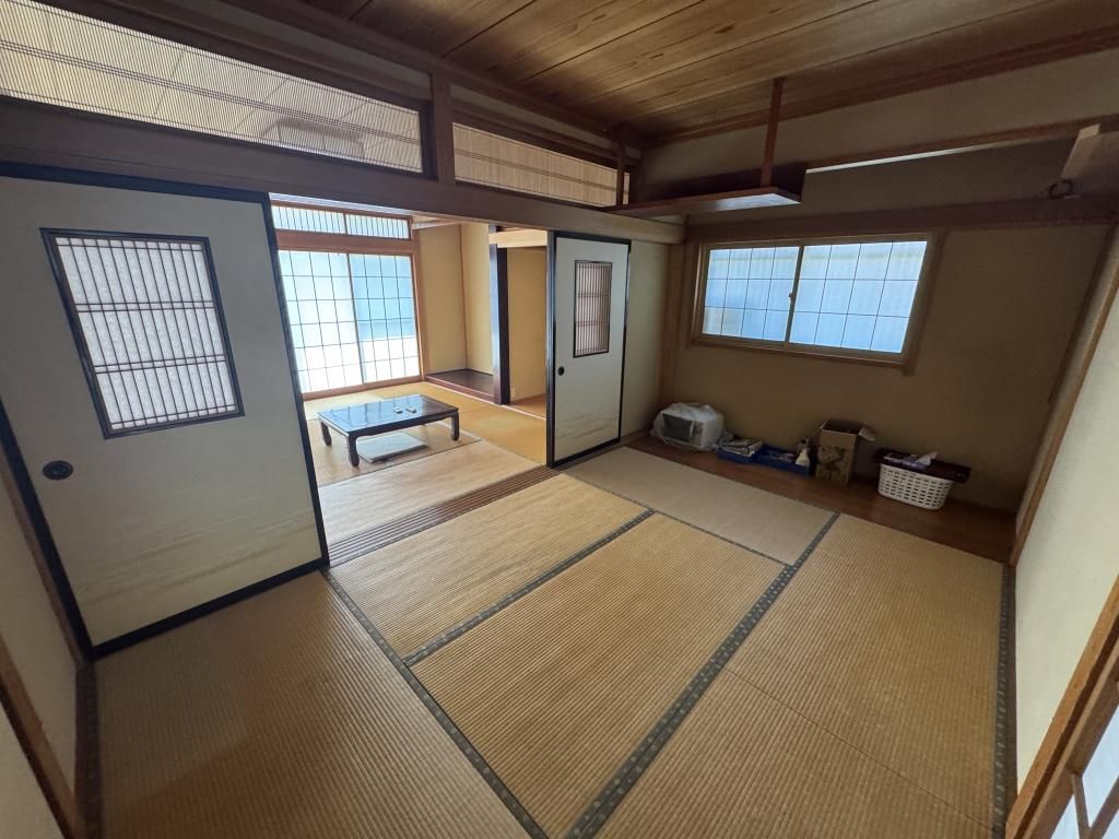 6DK House for Sale in Tokamachi, Niigata with Mountain Views - Thumbnail 4