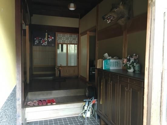 84-Year-Old 10LDK Kominka for Sale in Gujo Hachiman, Gifu - Thumbnail 2