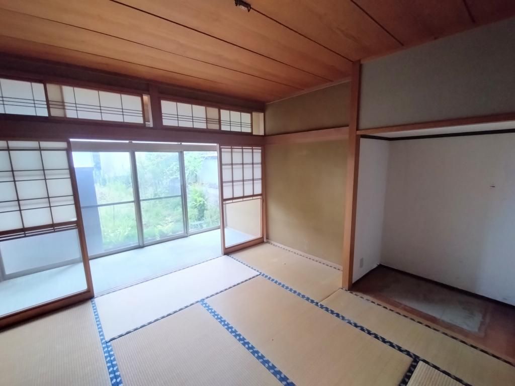 5DK House for Sale in Quiet Ishinomaki Residential Area - Thumbnail 4