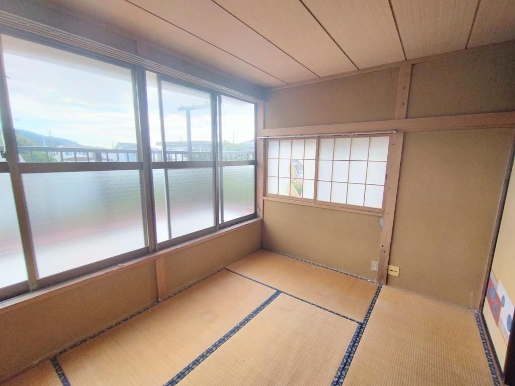 5DK House for Sale in Quiet Ishinomaki Residential Area - Thumbnail 3