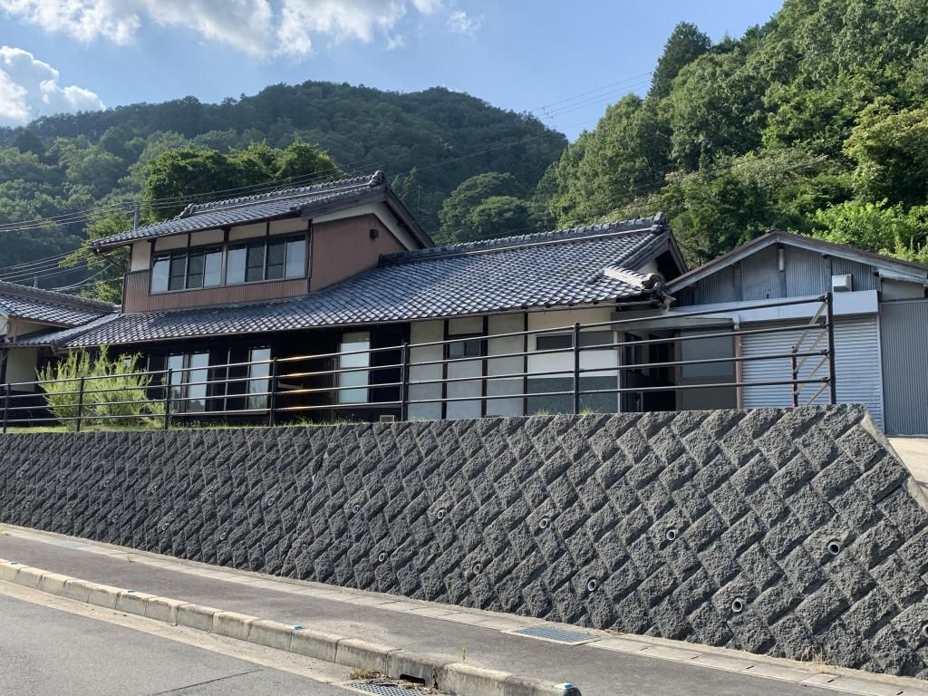 9DK Rental House in Yamazoe Village, Nara with Field - Thumbnail 3