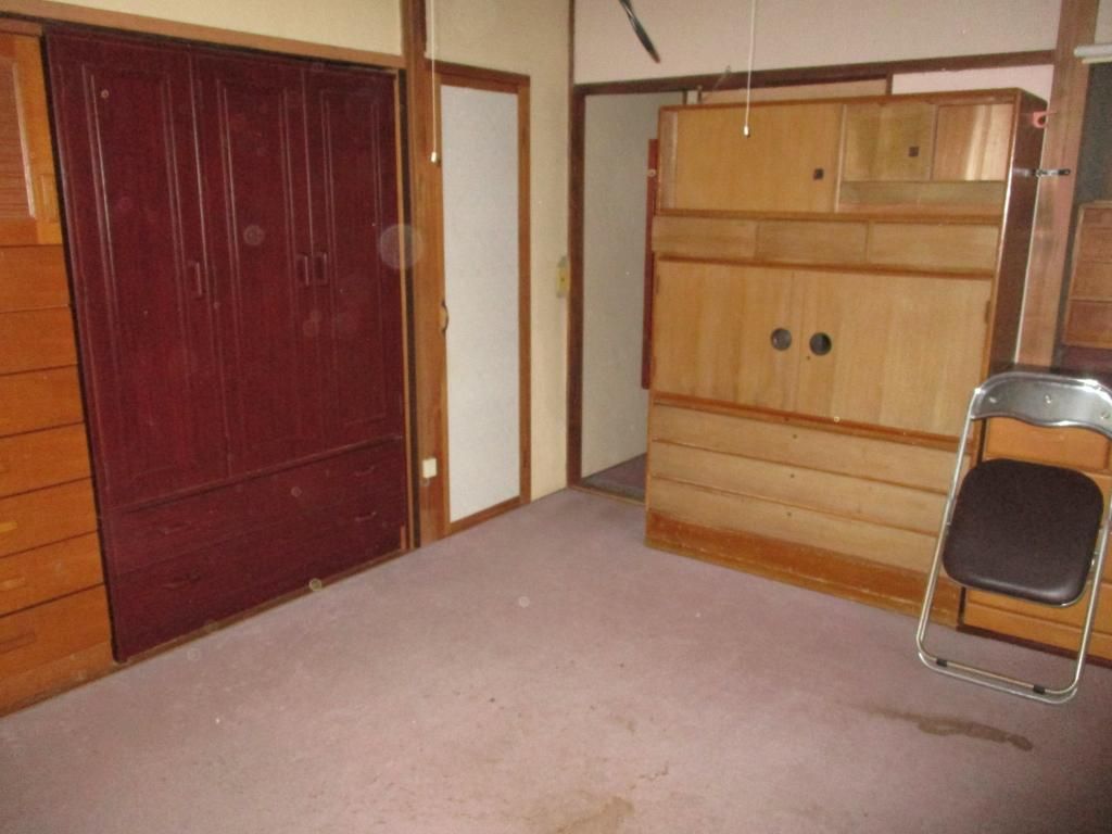 Corner Lot 3DK House for Sale in Kasaoka, Okayama - Thumbnail 3